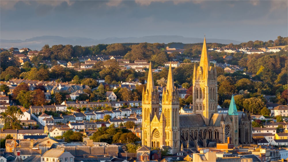 Shopping & Sightseeing in Truro