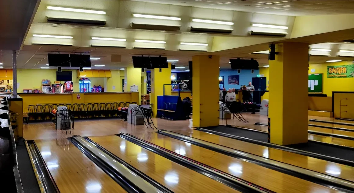 Ten Pin Bowling at Ozzell Bowl,  St. Austell